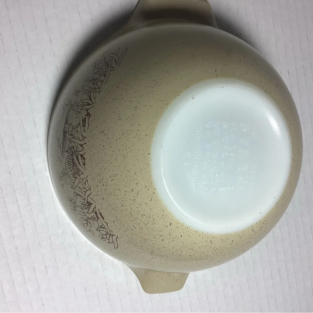 Vintage Mixing Bowl Set with Floral Design - Picture 11 of 16